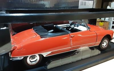 NOREV 1/18 - CITROEN DS 19 CABRIOLET 1961 - CORAIL RED