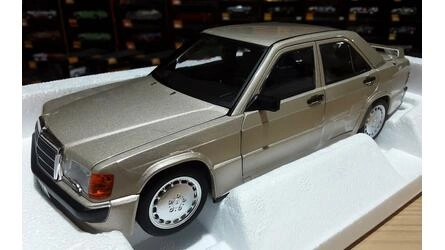 NOREV 1/18 - MERCEDES 190 E 2.3-16 - 1984 - SMOKE SILVER MET