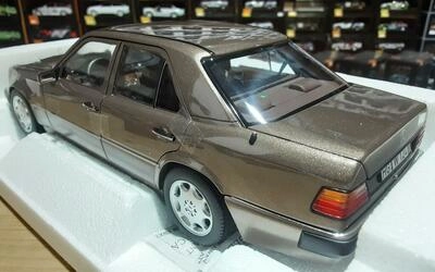 NOREV 1/18 -  MERCEDES BENZ E-CLASS 500E (W124) - 1990 - IMP
