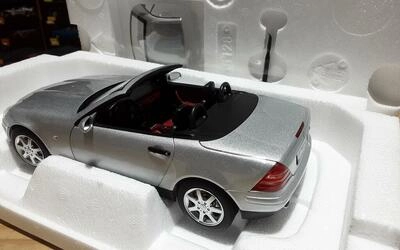 NOREV 1/18 - MERCEDES BENZ SLK350 CABRIOLET SPIDER - BRILLAN