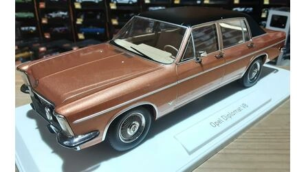 NOREV 1/18 - OPEL DIPLOMAT V8 - COPPER RED METALLIC - 1969