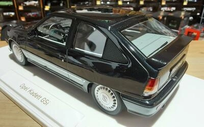 NOREV 1/18 - OPEL KADETT GSI - BLACK METALLIC HELMUT SCHMIDT