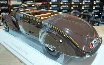 NOREV 1/18 - PEUGEOT 402 ECLIPSE - 1937 - CHOCOLATE