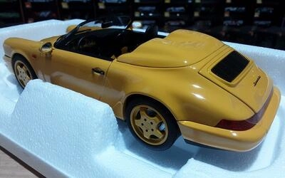 NOREV 1/18 - PORSCHE 911 SPEEDSTER - SPEED YELLOW - 1993