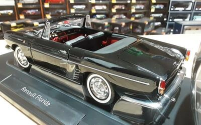 NOREV 1/18 - RENAULT FLORIDE - 1961 - BLACK