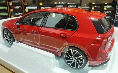NOREV 1/18 - VW GOLF VIII GTI - TORNADO RED - 2020