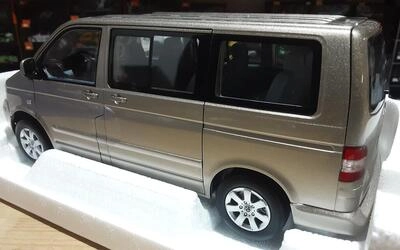 NOREV 1/18 - VW MULTIVAN - 2003 - METALLIC BEIGE