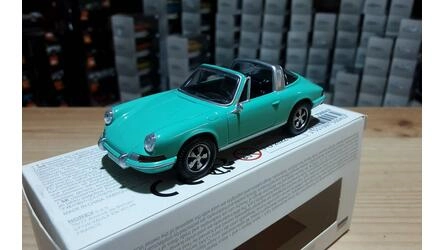 NOREV 1/43 -  PORSCHE 911 TARGA - GREEN - 1969