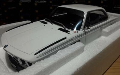 OTTO MOBILE 1/18 - BMW 3.0 CSL - CHAMONIX WHITE - 1972