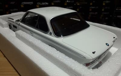 OTTO MOBILE 1/18 - BMW 3.0 CSL - CHAMONIX WHITE - 1972