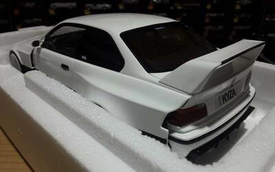 OTTO MOBILE 1/18 - BMW E36 KHYZYL SALEEN - ALPINE WHITE - 20