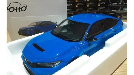 OTTO MOBILE 1/18 - HONDA CIVIC  TYPE R - 2022 - RACING BOOST