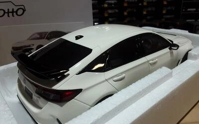 OTTO MOBILE 1/18 - HONDA CIVIC  TYPE R (NH0) - 2022 - CHAMPI
