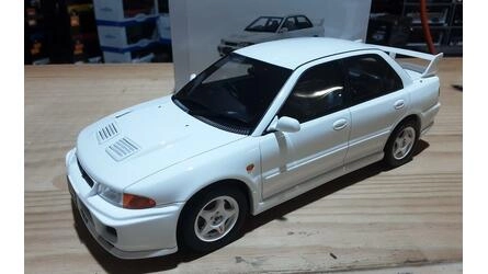 OTTO MOBILE 1/18 - MITSUBISHI LANCER EVO III - 1995 - WHITE