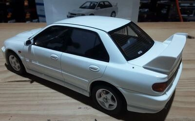 OTTO MOBILE 1/18 - MITSUBISHI LANCER EVO III - 1995 - WHITE