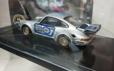 PARA 1/64 - PORSCHE 911 CARRERA RSR 3.0 MARTINI RACING N 911