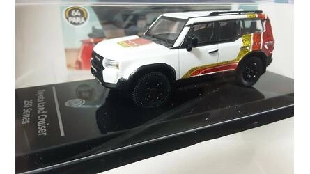 PARA 1/64 - TOYOTA LAND CRUISER 250 PRADO - 2025 - WHITE
