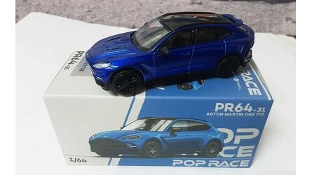 POP RACE 1/64 - ASTON  MARTIN DBX 707 - BLUE