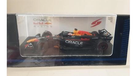 SPARK 1/64 - ORACLE RED BULL RACING RB20 - Nº 1 M. VERSTAPPE