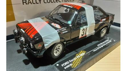 SUN STAR 1/18 - FORD ESCORT RS 1800 - Nº 31 RALLY DE PORTUGA