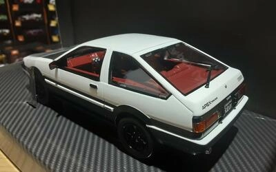 SUN STAR 1/24 - TOYOTA SPRINTER TRUENO GT APEX (AE86) - WHIT