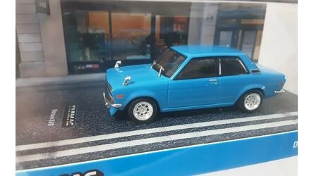 TARMAC 1/64 - DATSUN 510 - LIGHT BLUE