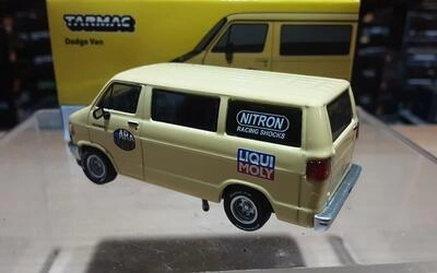 TARMAC 1/64 - DODGE VAN - LIGHT YELLOW