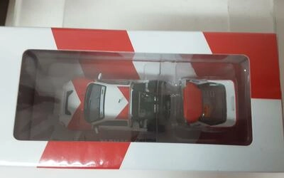 TARMAC 1/64 - FORD RS 200 - Nº 4  RALLY CATALUNYA 1986