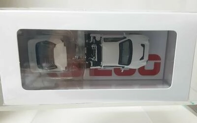 TARMAC 1/64 - FORD RS 200 - WHITE