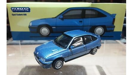 TARMAC 1/64 - OPEL KADETT GSI - BLUE METALLIC