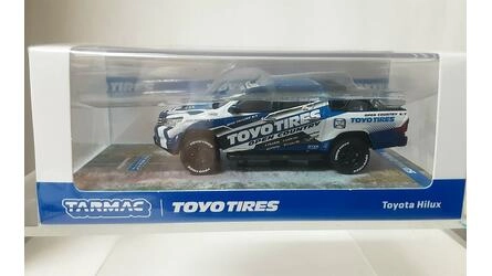 TARMAC 1/64 - TOYOTA HILUX TOYO TIRE