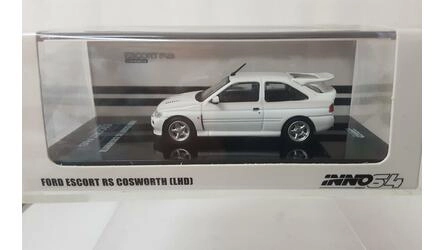 INNO 1/64 - FORD ESCORT RS COSWORTH - LHD - WHITE