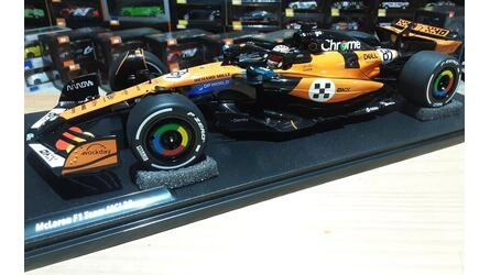 SOLIDO 1/18 -  McLAREN F1 MCL39 TEAM MCLAREN N 81 O. PIASTRI