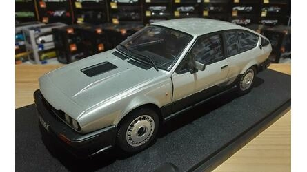 SOLIDO 1/18 - ALFA ROMEO ALFETTA GTV 6 1984 - SILVER