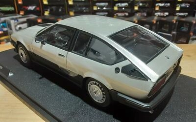 SOLIDO 1/18 - ALFA ROMEO ALFETTA GTV 6 1984 - SILVER