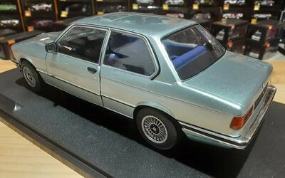 SOLIDO 1/18 - BMW 3-SERIES 323I (E21) - 1980 - METALLIC SILV