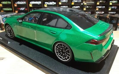 SOLIDO 1/18 - BMW 5-SERIES M5 (G90) - 2025 - ISLE OF MAN GRE