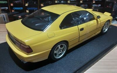 SOLIDO 1/18 - BMW 850 CSI (E31) COUPE - 1992 - DAKAR YELLOW