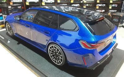 SOLIDO 1/18 - BMW M5 TOURING - 2025 - MARINA BAY BLUE METALL