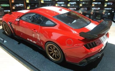 SOLIDO 1/18 - FORD MUSTANG SHELBY SUPER SNAKE COUPE - RACE R