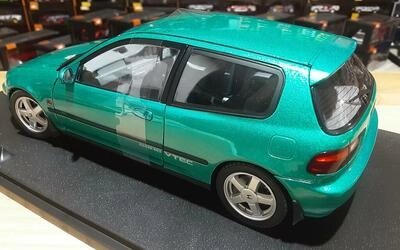 SOLIDO 1/18 - HONDA CIVIC (EG6) AZTEC - 1991 - PEARL GREEN