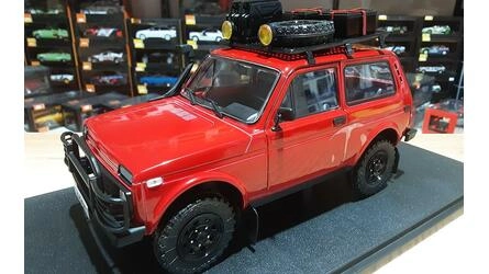 SOLIDO 1/18 - LADA NIVA  - RED - 1980