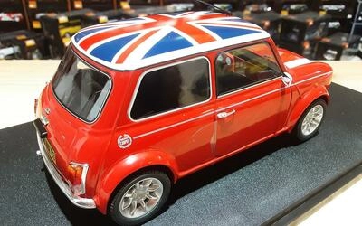 SOLIDO 1/18 - MINI COOPER SPORT  - 1998 - RED  FLAG