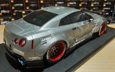 SOLIDO 1/18 - NISSAN GT-R (R36) LIBERTY WALK BODY KIT 2.0 CO