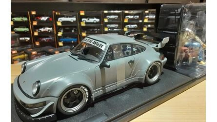 SOLIDO 1/18 - PORSCHE 911 964 RWB BODYKIT COUPE WITH AMERICA