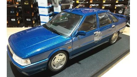 SOLIDO 1/18 - RENAULT 21  MK I TURBO - 1988 - BLUE