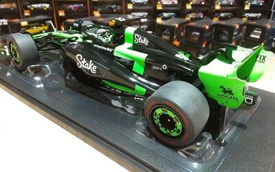 SOLIDO 1/18 - SAUBER F1 C44 - TEAM STAKE KICK - Nº 24 Z. GUA