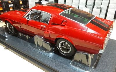 SOLIDO 1/18 - SHELBY GT 500 - RED - 1967
