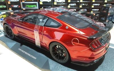 SOLIDO 1/18 - SHELBY MUSTANG GT 500 KR - 2023 - RED / BLACK 