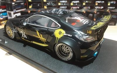SOLIDO 1/18 - TOYOTA GR86 LIBERTY WALK BODY KIT - 2024 - BLA